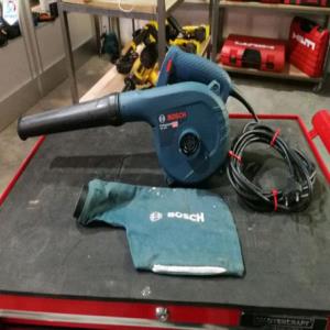 دمنده مکنده بوش مدل gbl 800 e