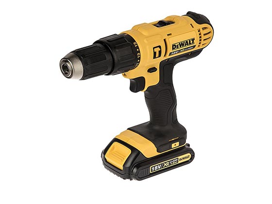 دریل شارژی چکشی دیوالت 18 ولت مدل DCD776S2