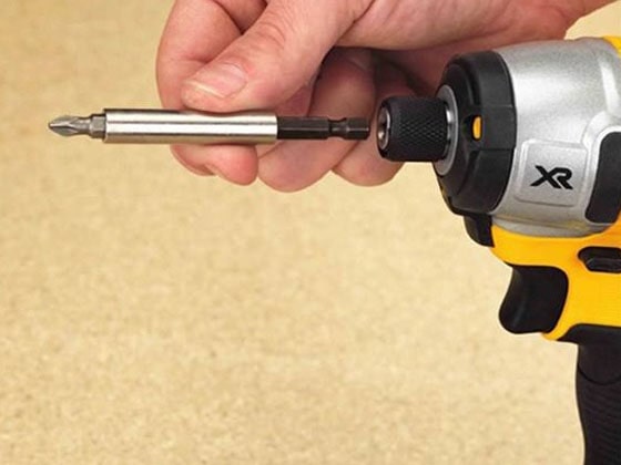 پیچ گوشتی شارژی ضربه ای دیوالت مدل DCF887P2