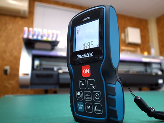 متر لیزری ماکیتا LD080PI
