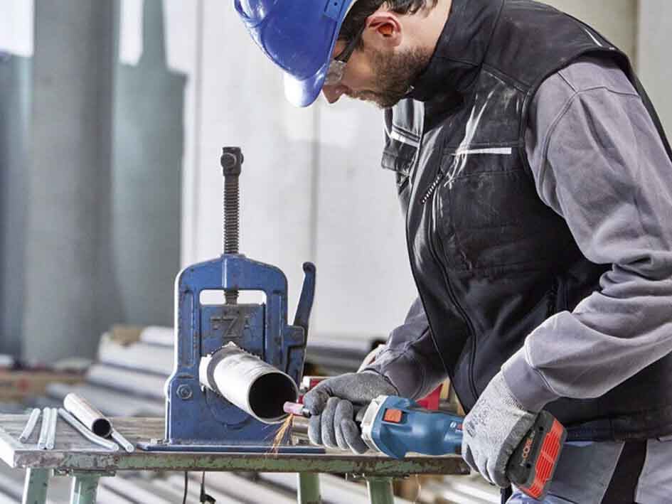 بدنه سنگ انگشتی شارژی بوش مدل ggs 18v-23 lc